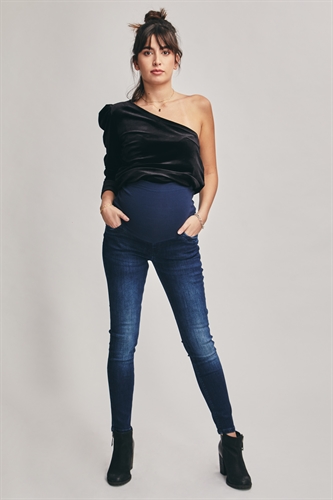 amelia-dark-blue-jeans.jpg